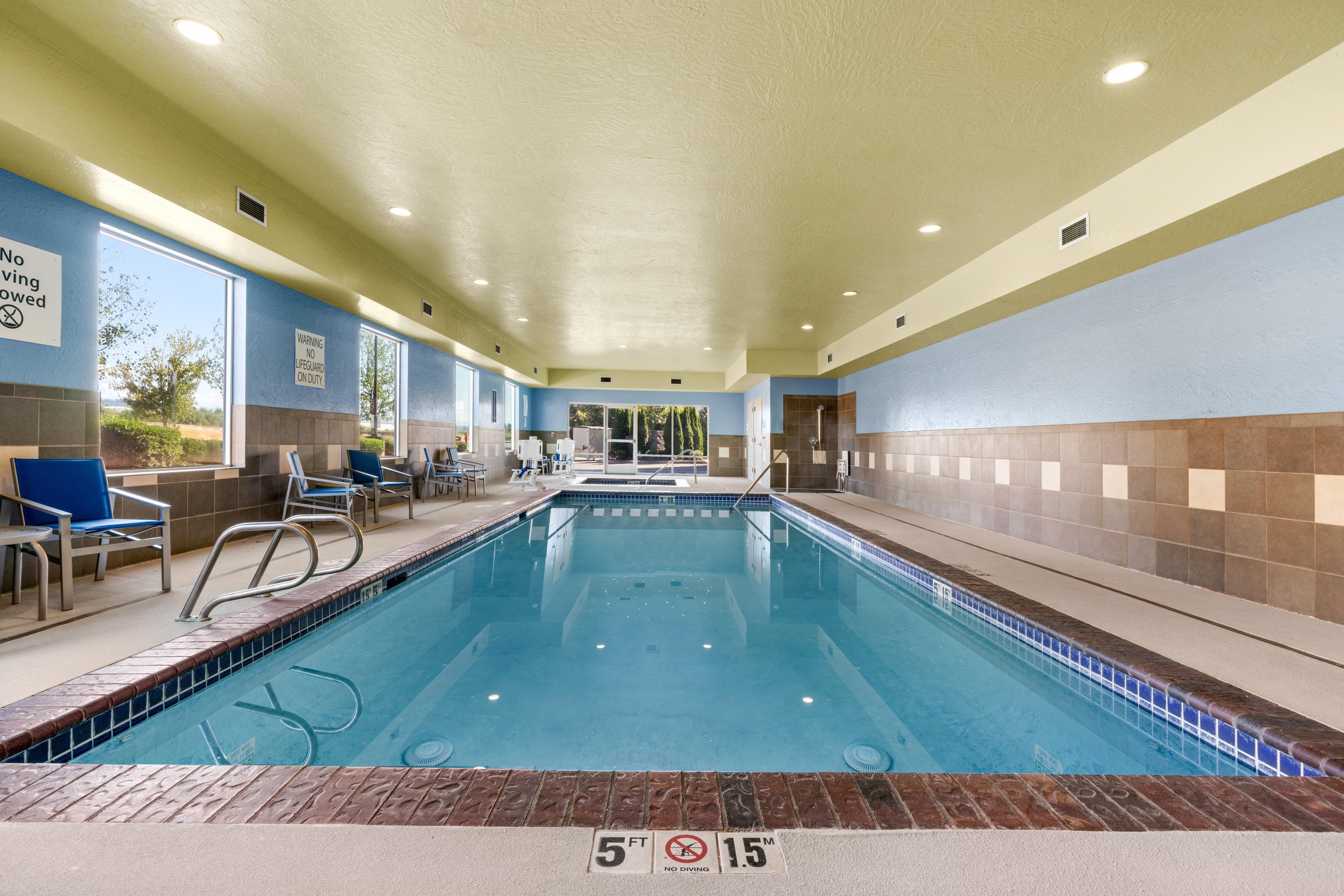 Holiday Inn Express And Suites Sumner By Ihg Exterior photo